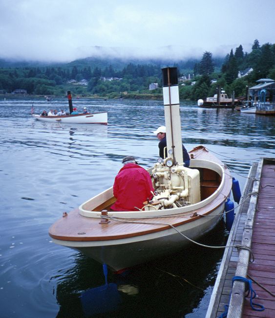 Steamboat Oesa - Picture 1